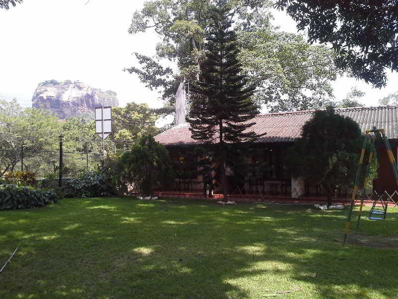 Sigiriya Rest House Exterior photo